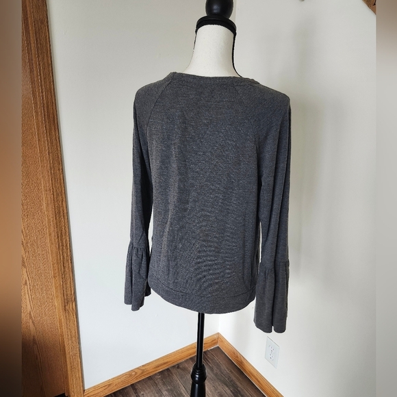 🎄 Lauren Conrad Bell Sleeved Shirt - Picture 3 of 4